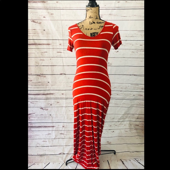 Red And White Striped Maxi Dress - Picture 3 of 4